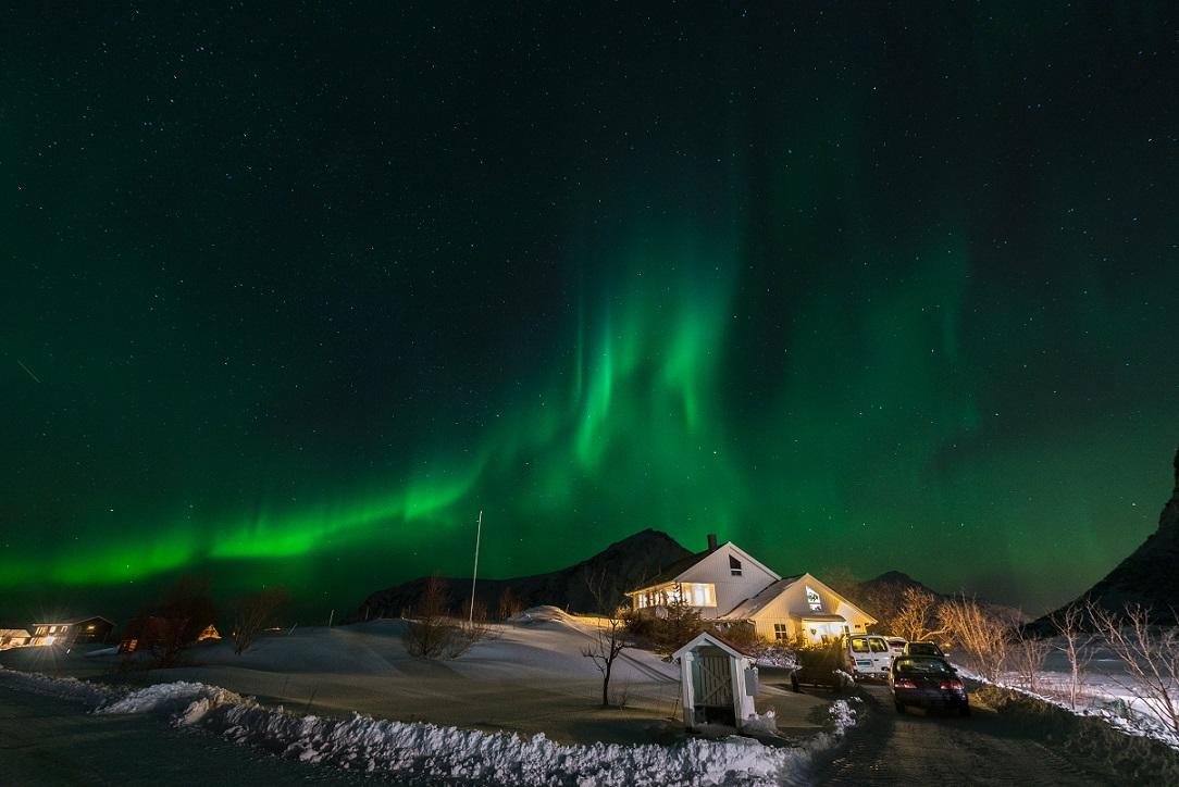 在黃刀鎮擁有最震撼的極光觀景視野