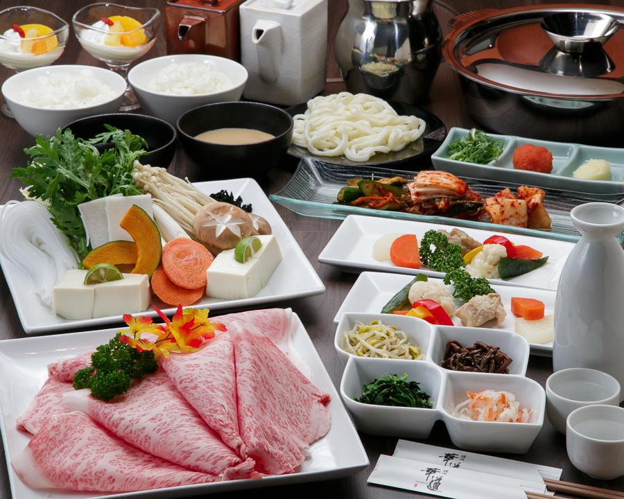 套餐包含和牛與黑毛豬,一次滿足