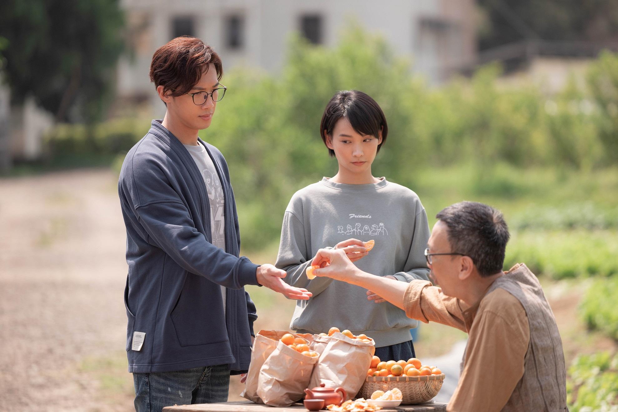 鄭丹瑞在《野人老師》與Stanley和談善言有不少對手戲。(《野人老師》劇照)
