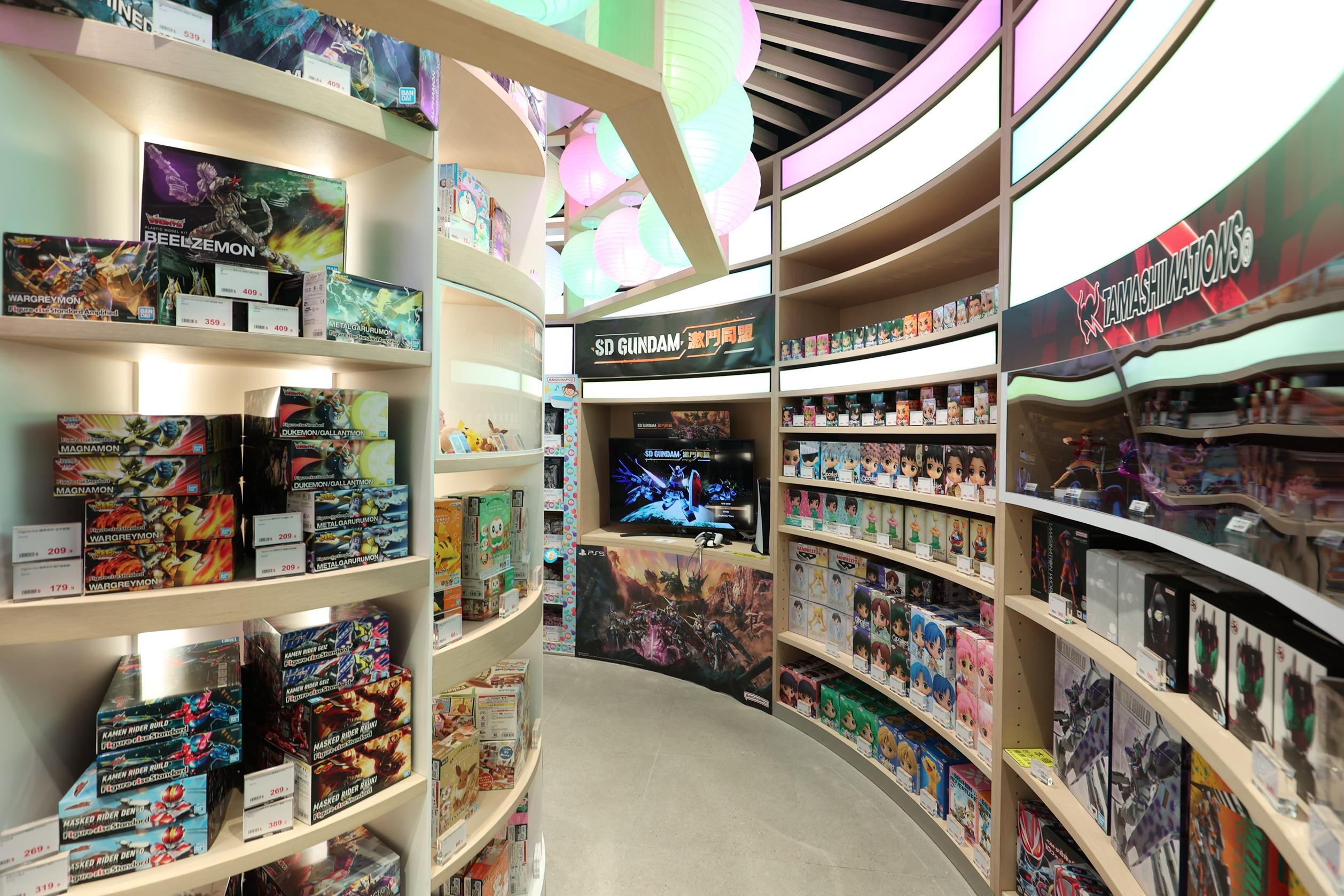 BANDAI專櫃讓顧客以建議零售價購入各款商品。