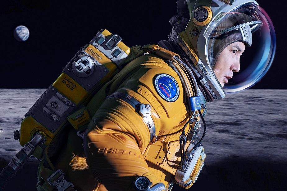 沈騰演被遺留了在月球的男主角獨孤月。(《獨行月球》劇照)