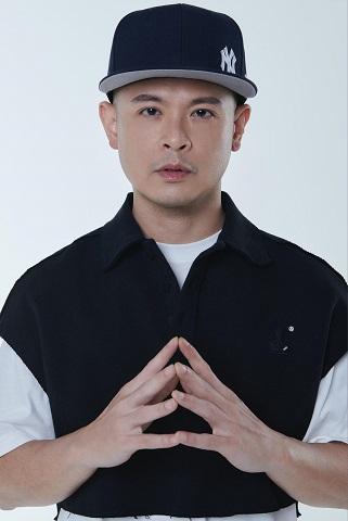 側田想念在舞台上現場表演的時刻,決定舉行演唱會part 2。