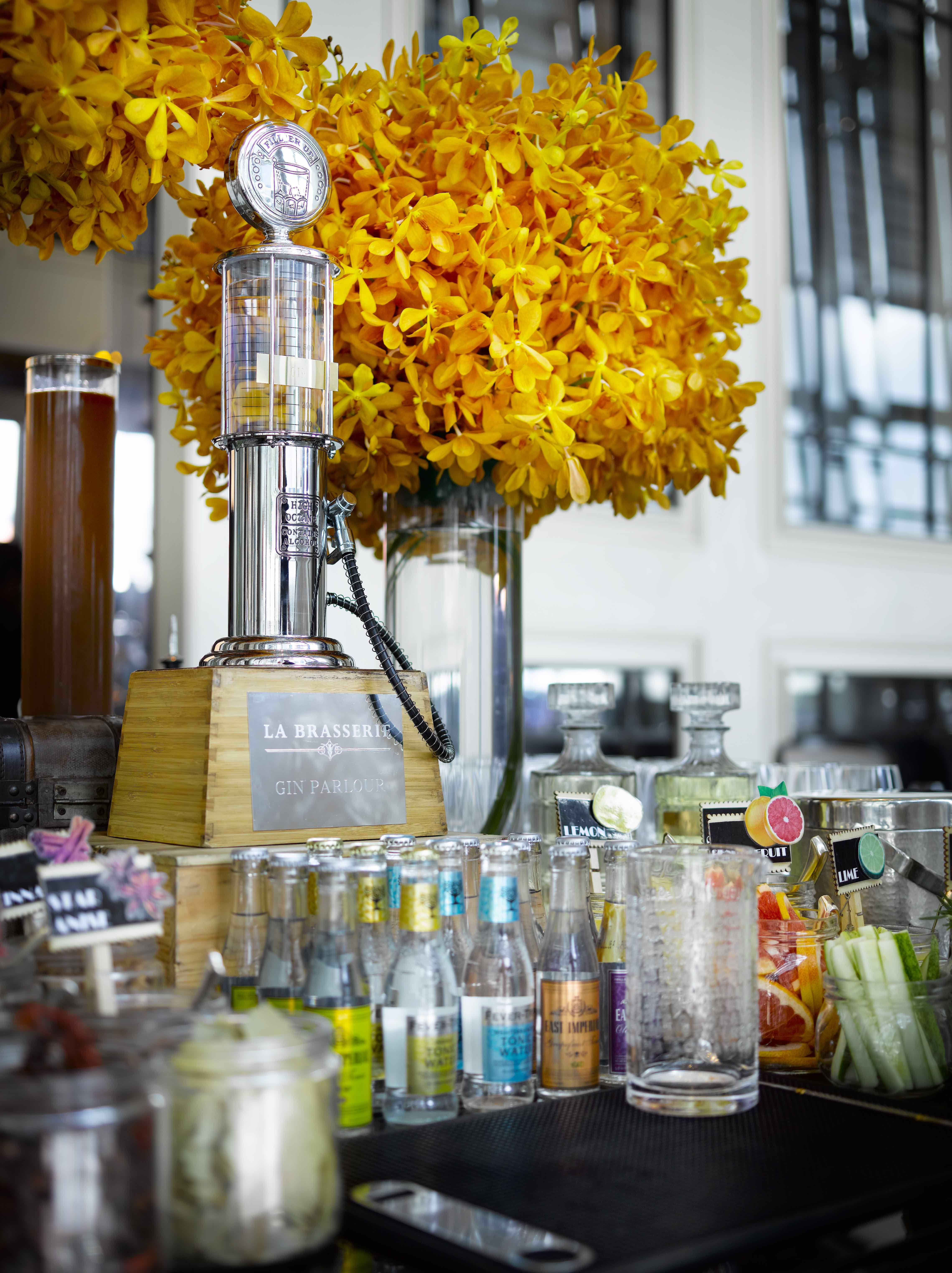 不要錯過 La Brasserie 的招牌飲料,例如 Golden Mary。