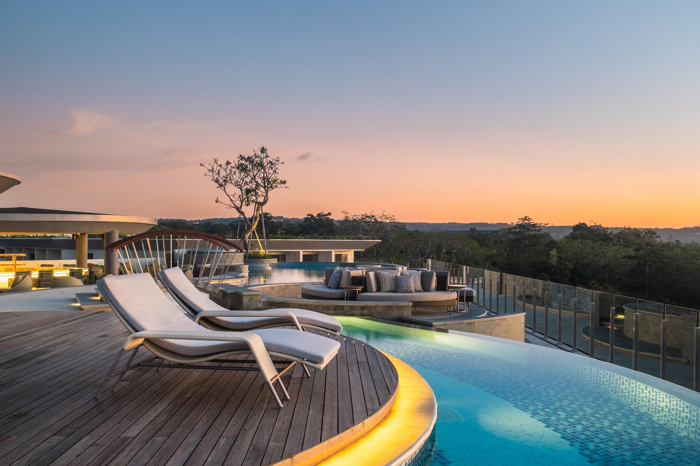 天台泳池酒吧Luna