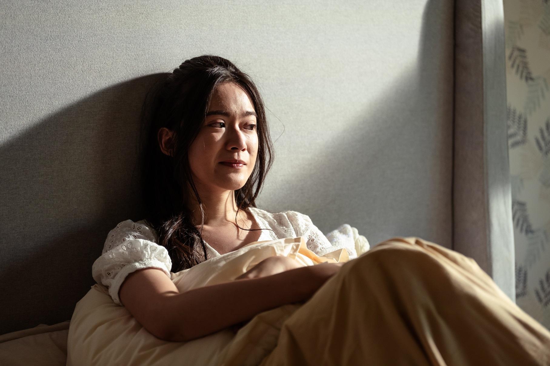 雲浩影演年輕社工翠兒。(《深宵閃避球》劇照)