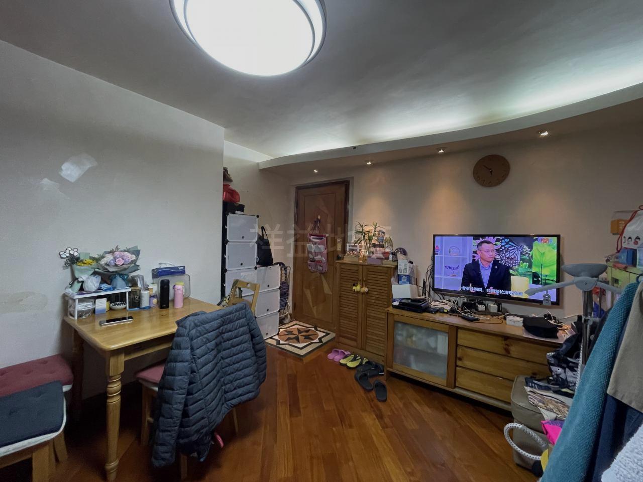 二手居屋成交|業主移民減價16%賣樓!綠表客入市屯門企裝兩房