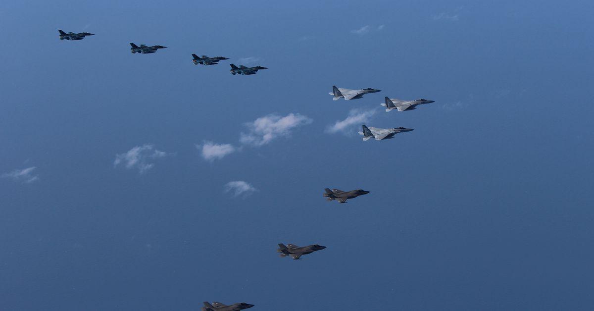 日韓美聯合演習回應北韓挑釁,美日強烈譴責。(Twitter)