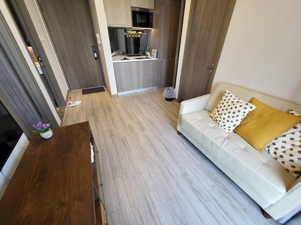 全屋裝修企理新淨,配備基本傢電,差不多可即買即入住。