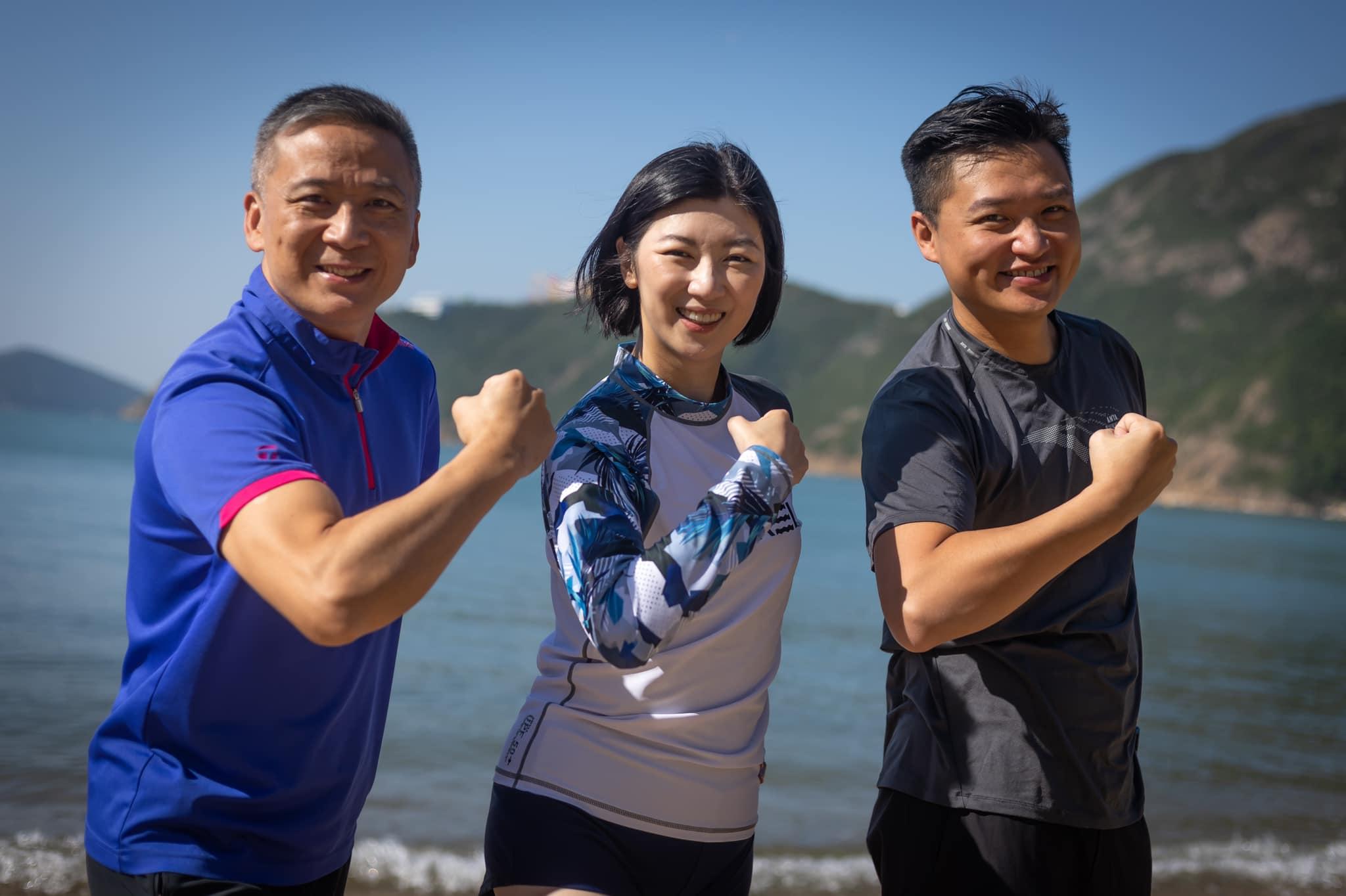 3名立法會議員左起姚柏良、容海恩及鄭泳舜備戰周日舉行的維港泳,顯得幹勁十足。(3人fb圖片)