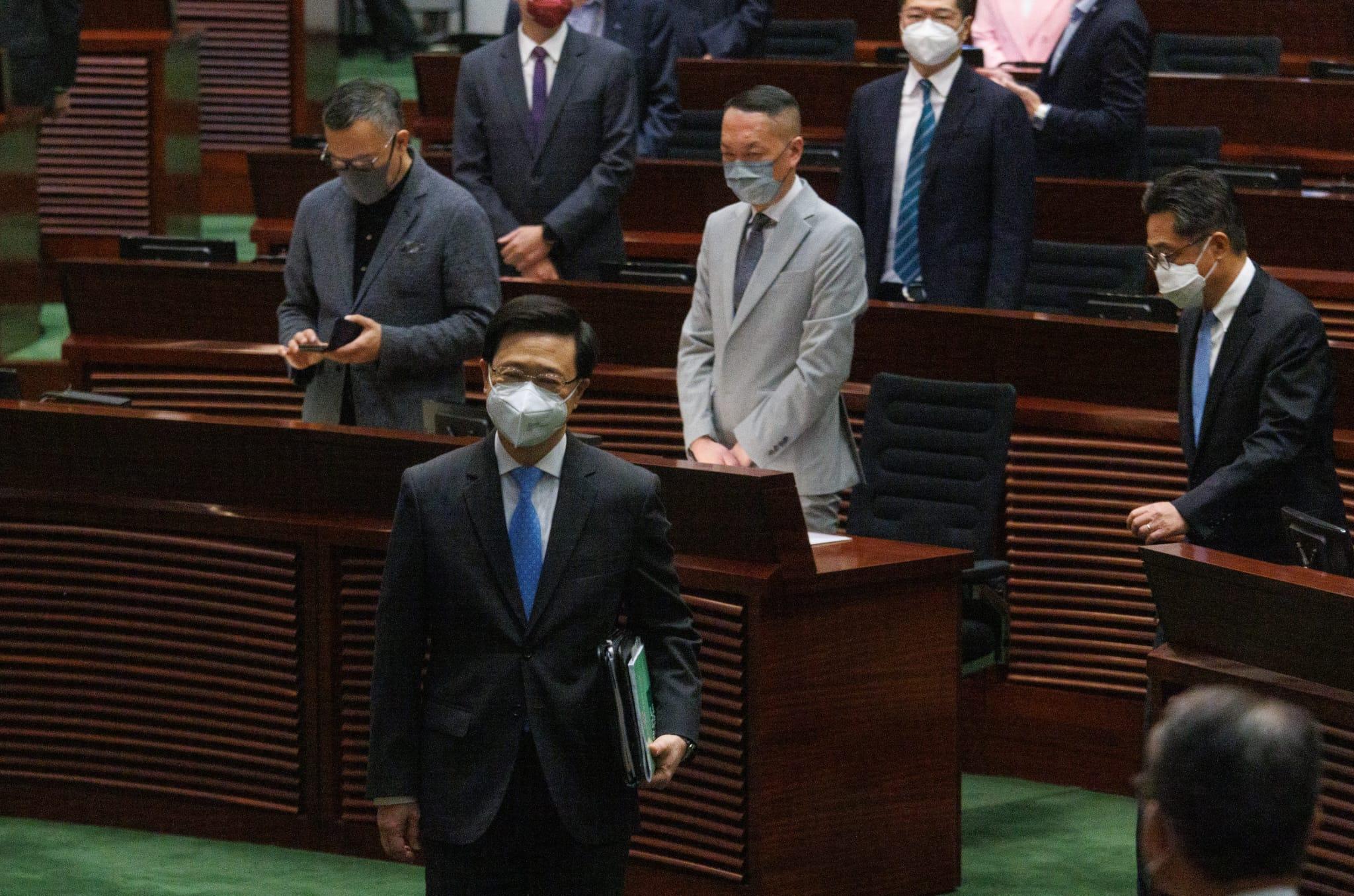 行政長官李家超今日出席立法會《施政報告》答問會。(蘇文傑攝)