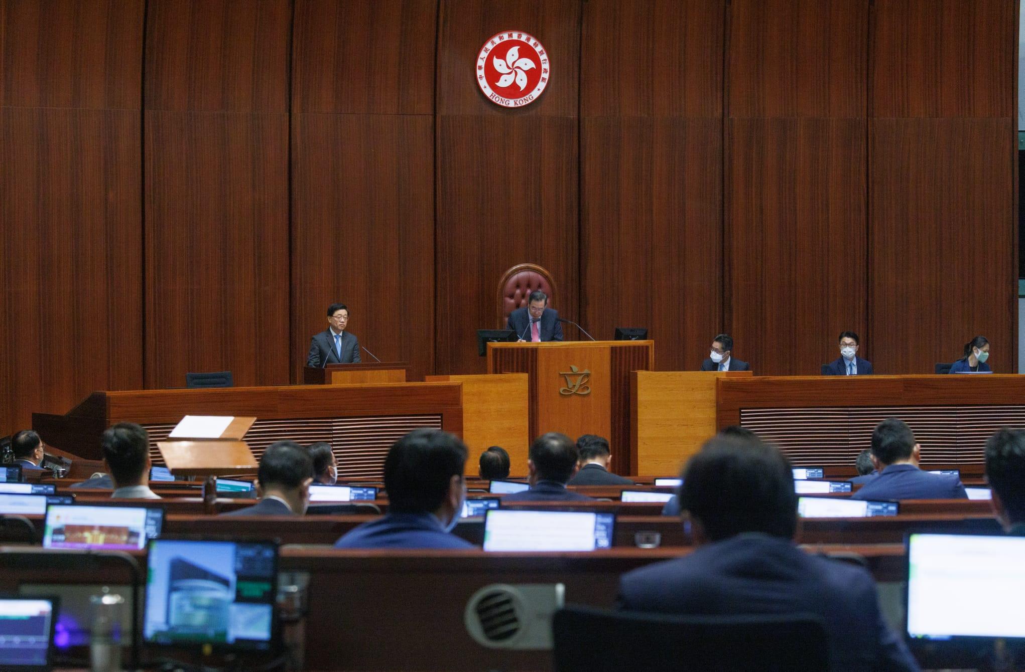 行政長官李家超今日出席立法會《施政報告》答問會。(蘇文傑攝)