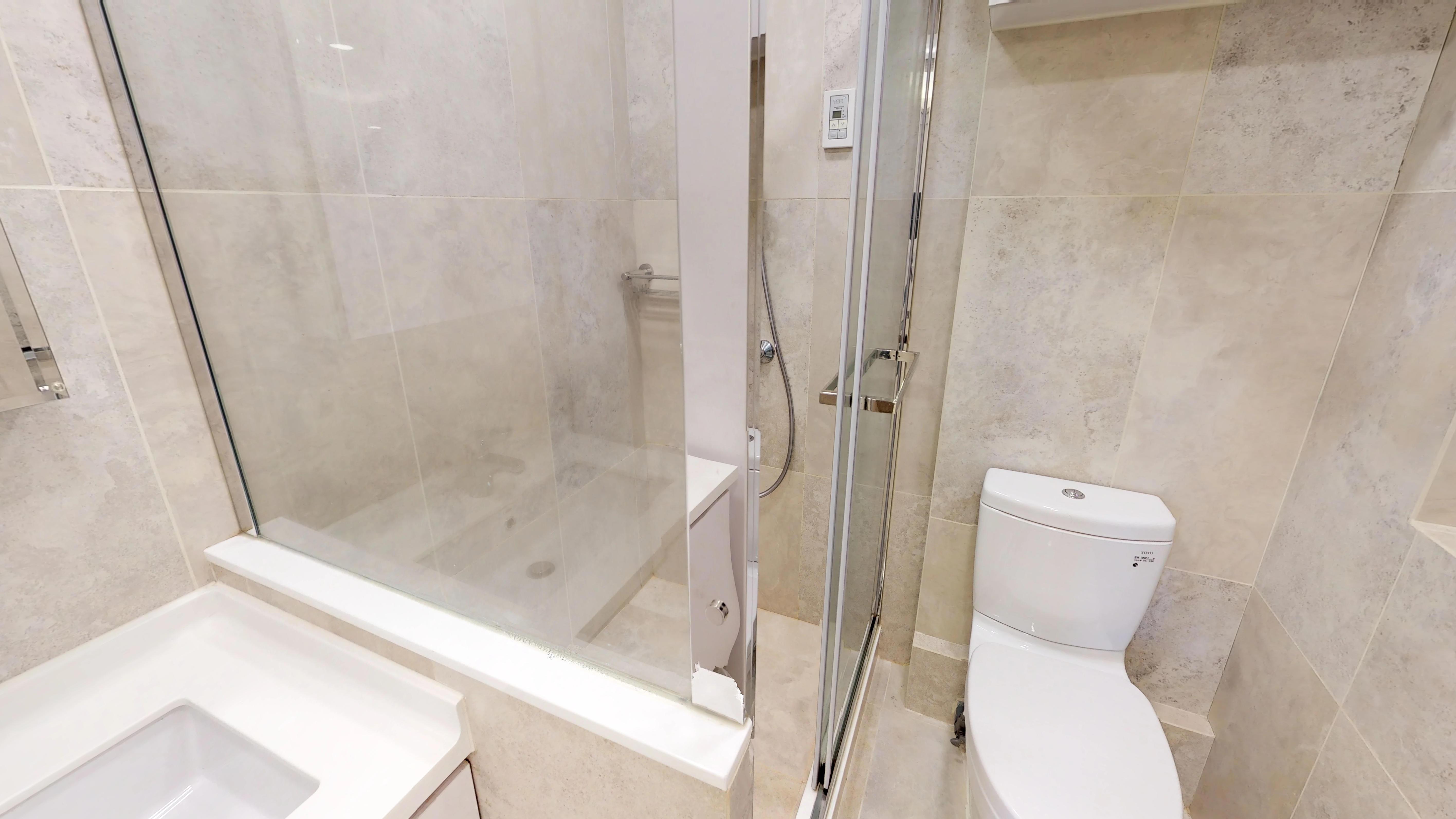 浴室經過全面翻新或更換,新淨亦乾淨。