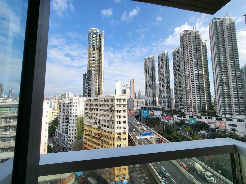 景觀以開揚市景為主,視野廣闊通爽。