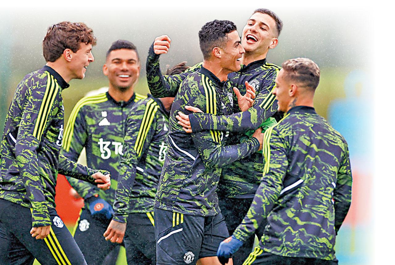 阿仙奴輪換鬥挪威奇兵 曼聯襲奧摩尼亞求反彈