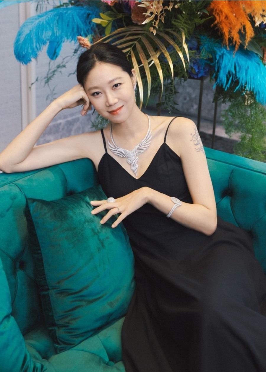 孔孝真宣布婚訊後,一眾品牌邀她做代言人。