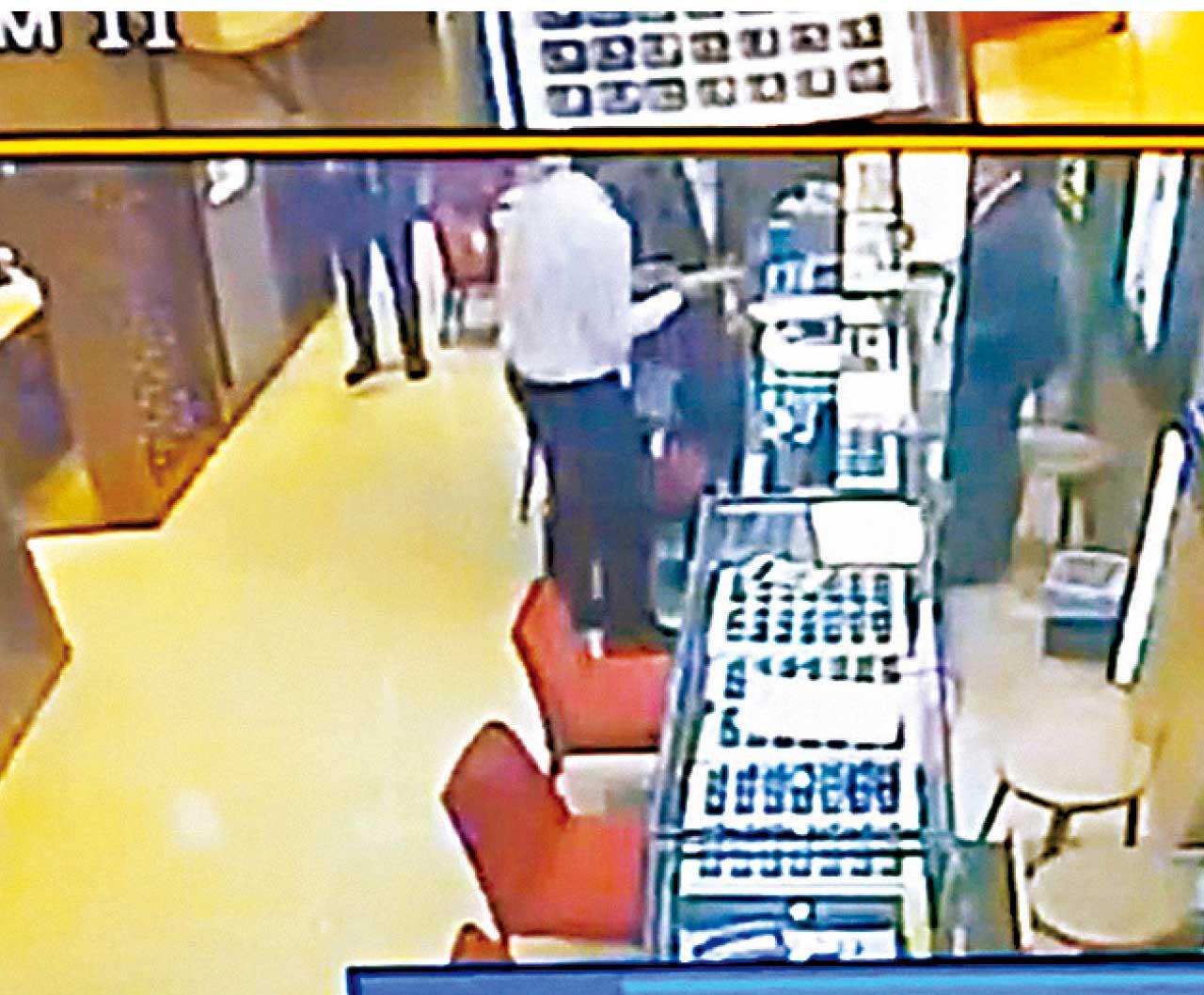 尖沙咀英皇珠寶遇劫 3匪掠2000萬元翡翠頸鏈