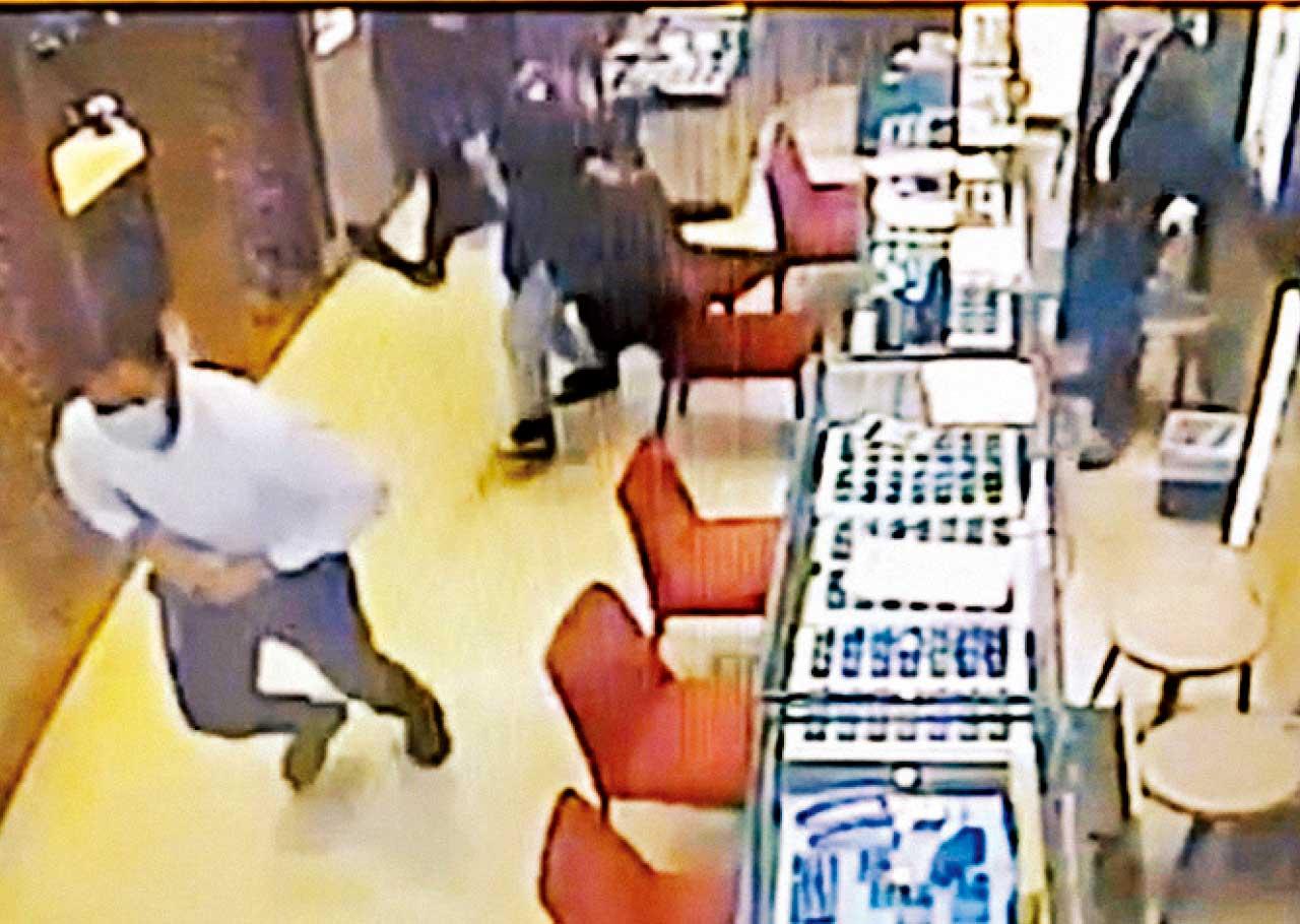 尖沙咀英皇珠寶遇劫 3匪掠2000萬元翡翠頸鏈