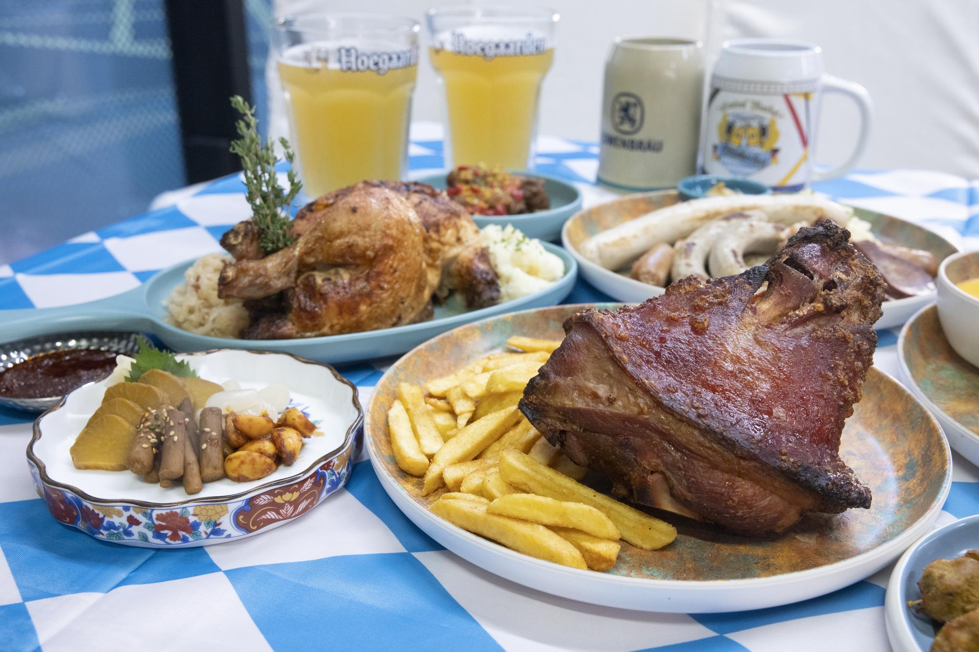 德國脆皮豬手配德國酸菜及 薯條 (HK$198)