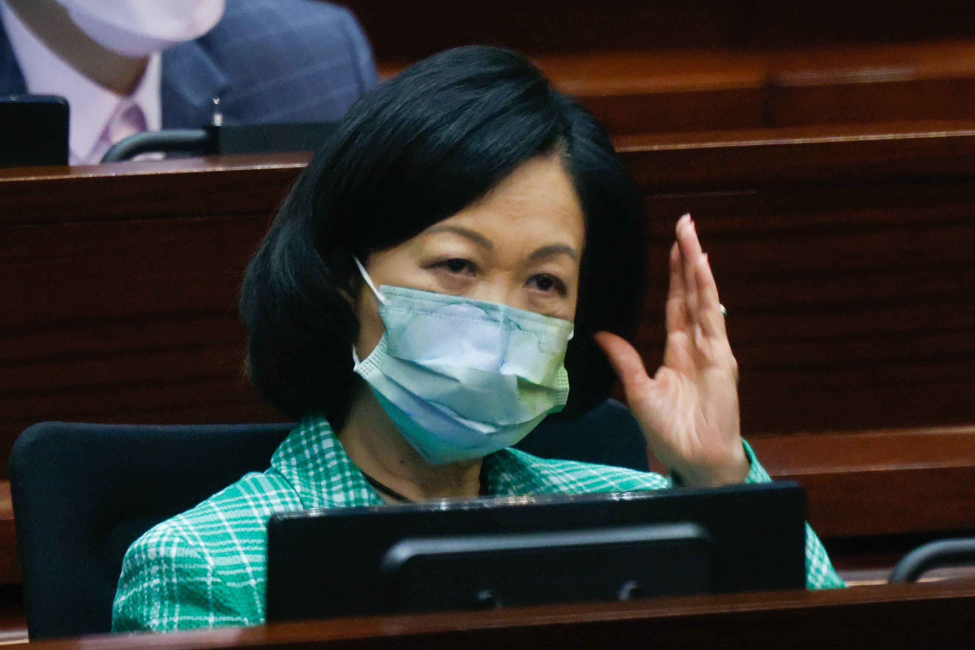 葉劉淑儀指,警方要調查有無人在港傳送歌曲,串謀分裂國家。(資料圖片)