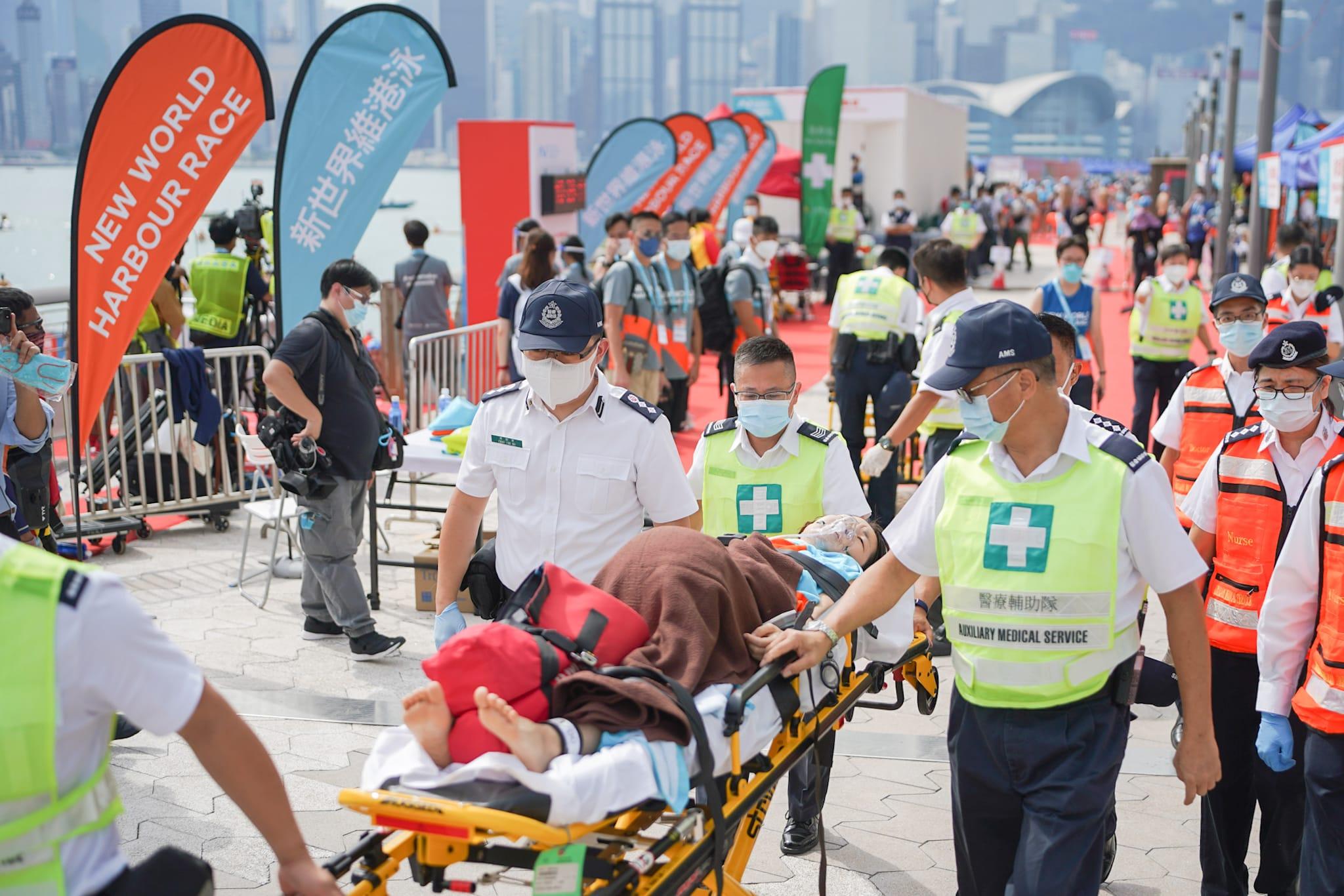 維港泳2022|如期舉行泳手感天氣合適 臨時交通安排料維持至下午約1時