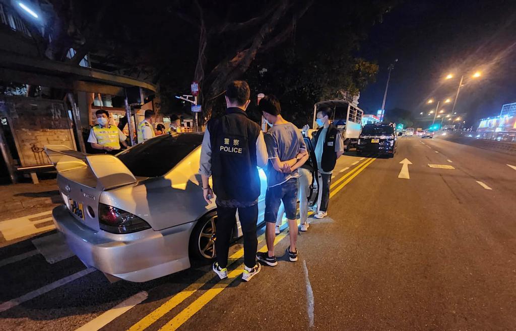 警方一連三日打擊黑社會活動 搗破無牌酒吧賭場拘222人