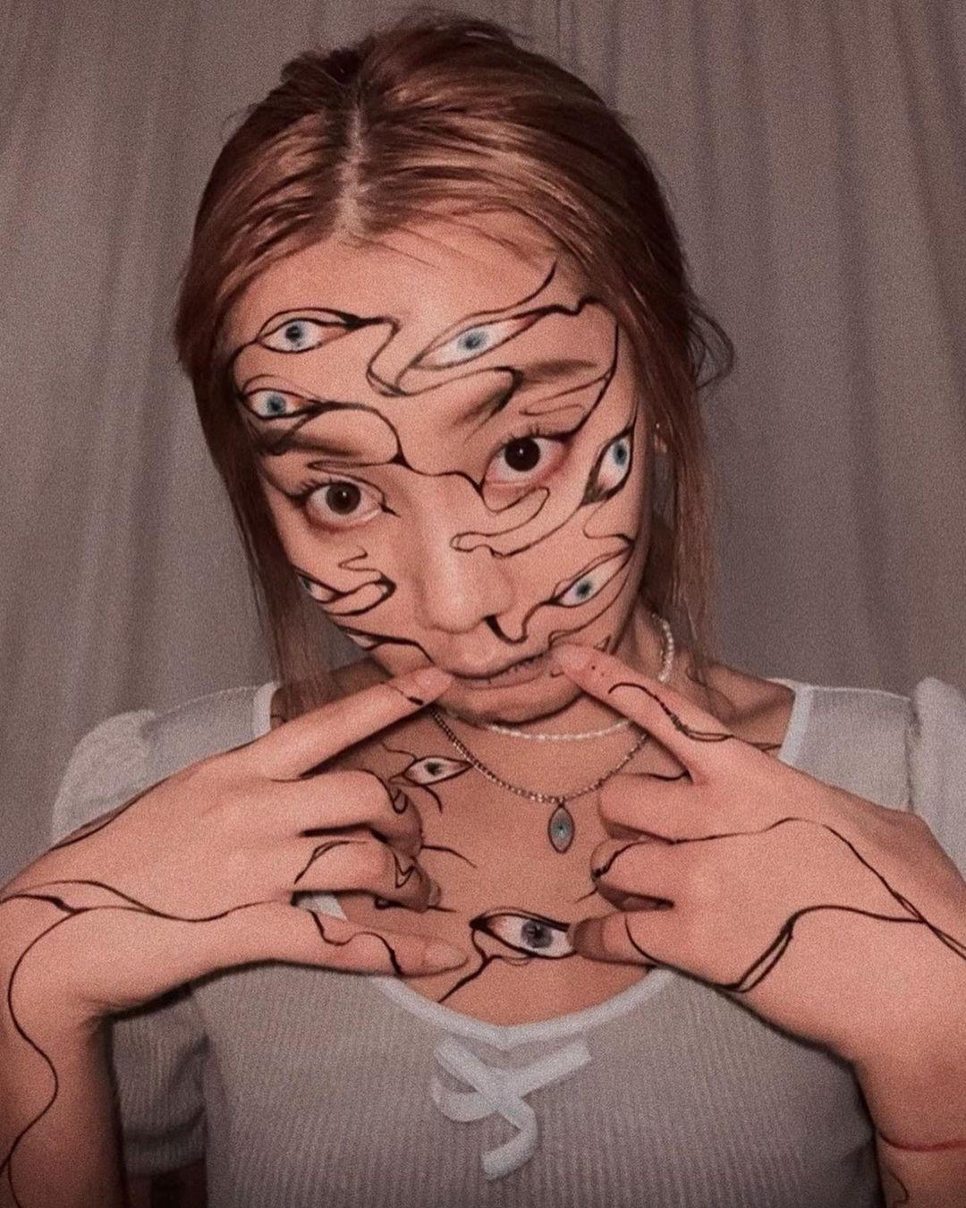 Marf自己化的妝極有心思。