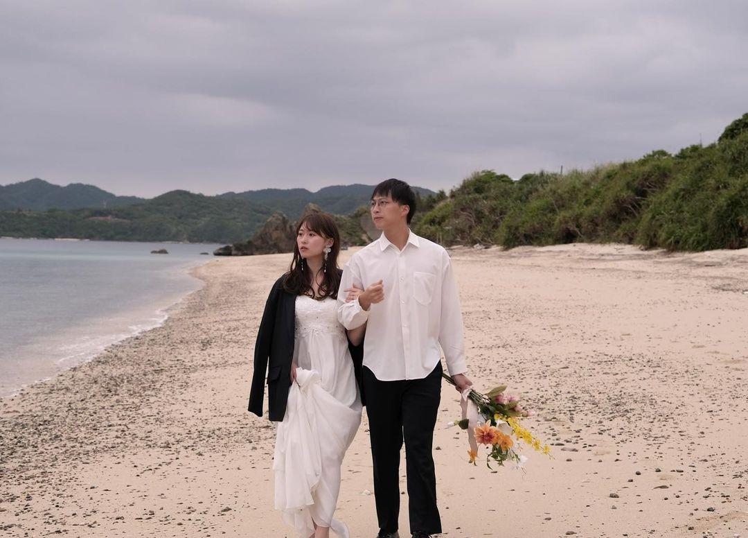 吳業坤與濱口愛子的婚照。