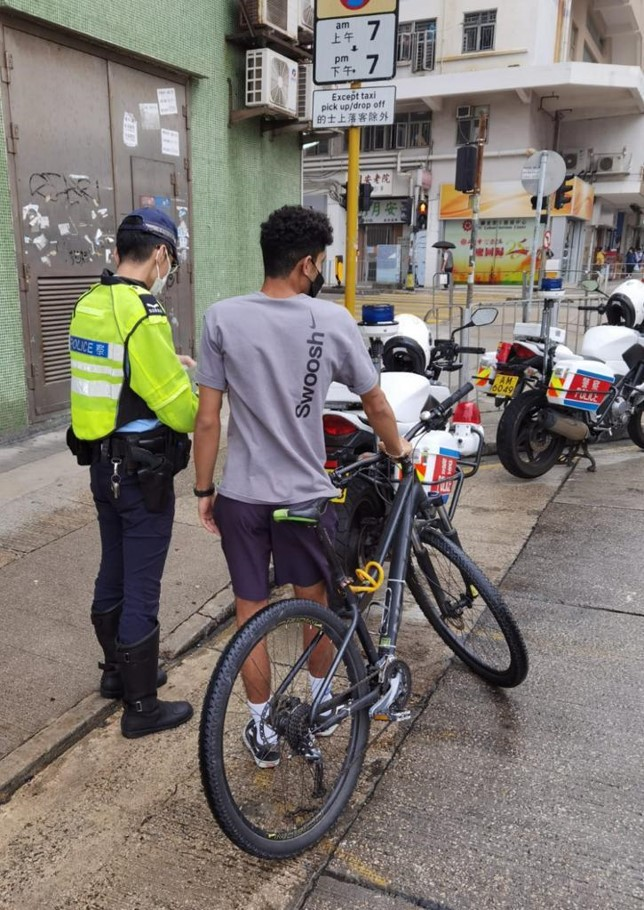 兩女涉駕駛電動單車被捕 另發47張單車違例傳票