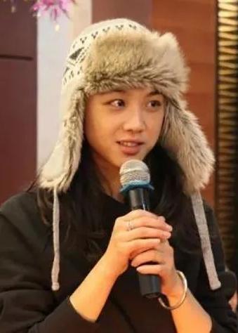 湯唯也曾戴「雷鋒帽」款式的帽子。(互聯網)