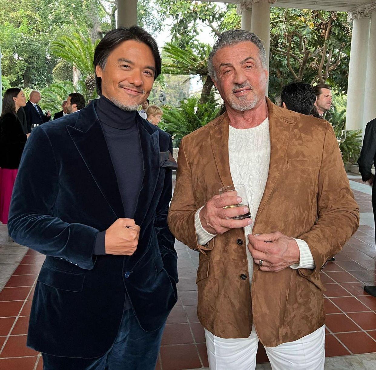 馮德倫跟史泰龍合照。