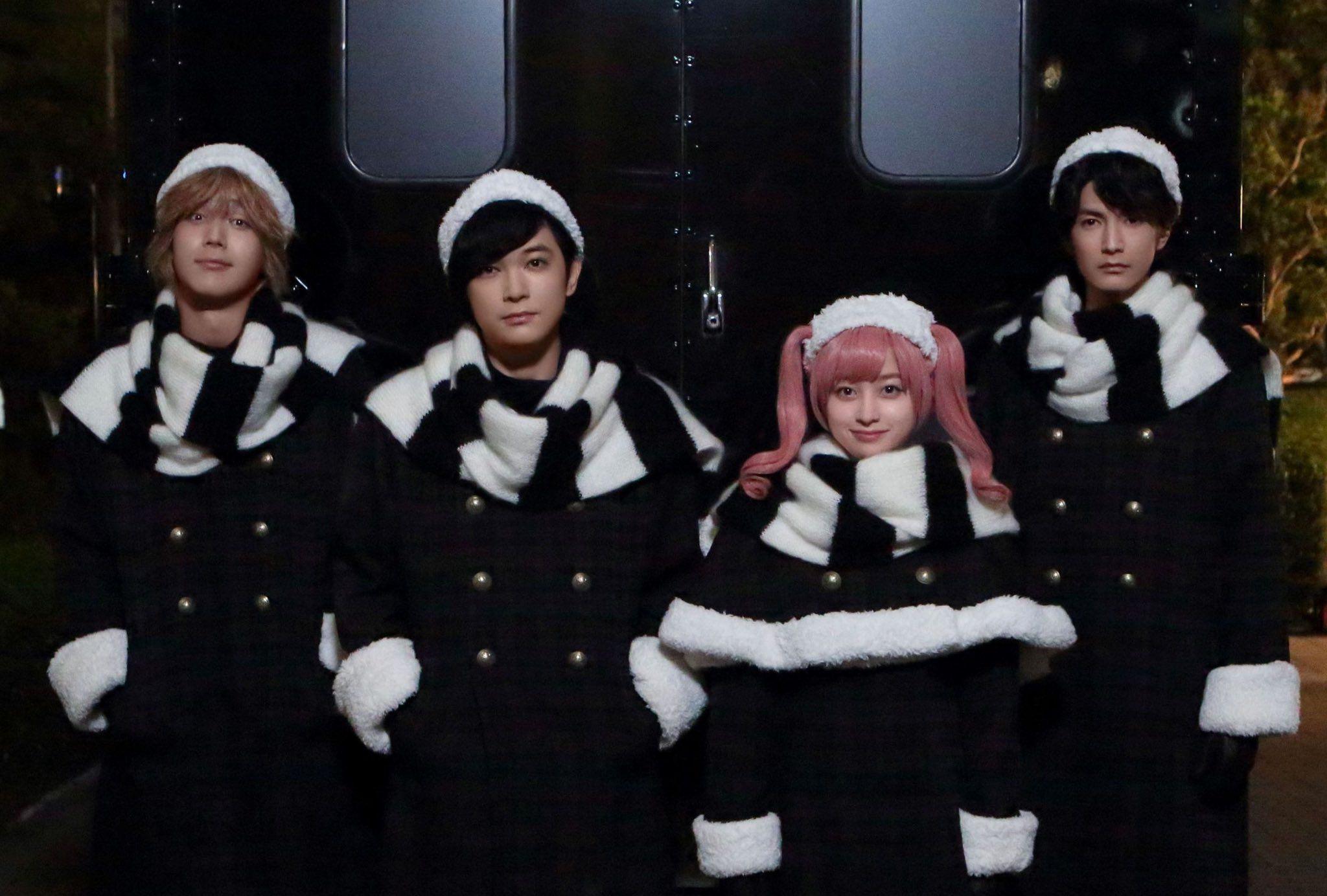 兩人合演將於聖誕上映電影《Black Night Parade》