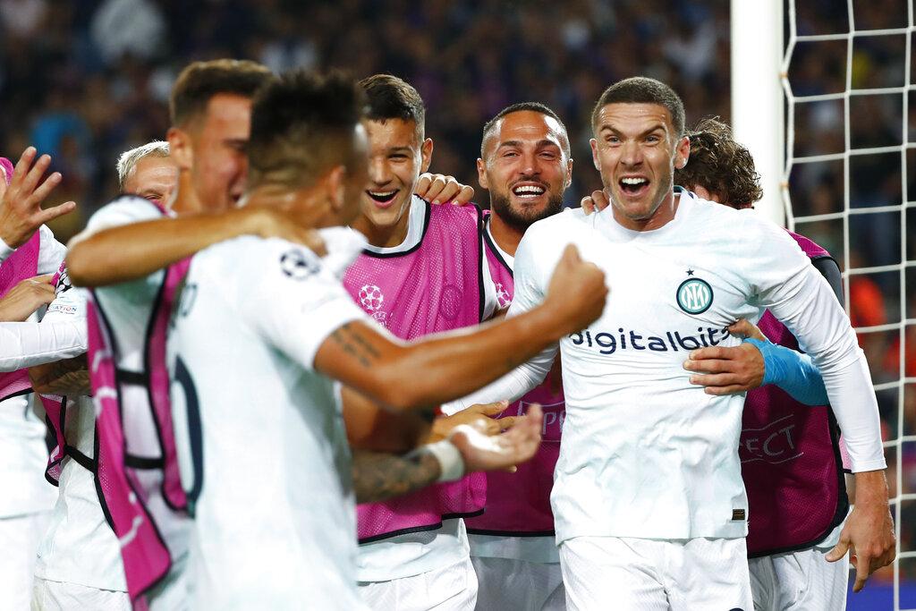 歐聯|巴塞隆拿3:3逼和國際米蘭 出線岌岌可危 沙維:主場唔贏唔配晉級(美聯社)