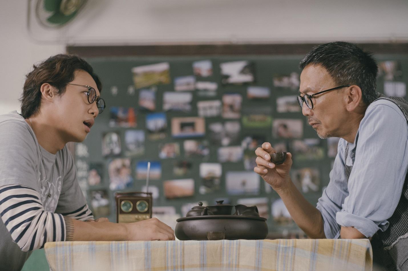 《野人老師》劇照。