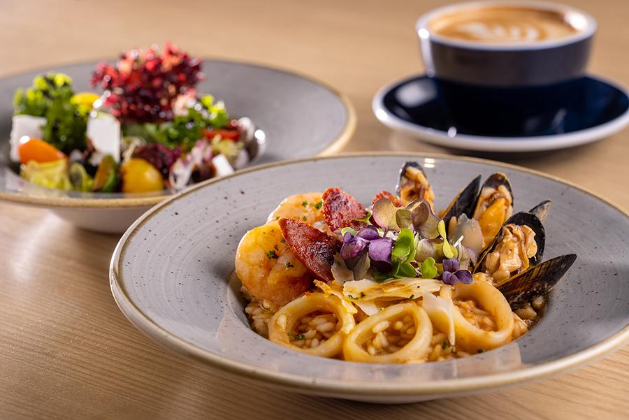 I-O-N 觀塘店 西班牙海鮮飯