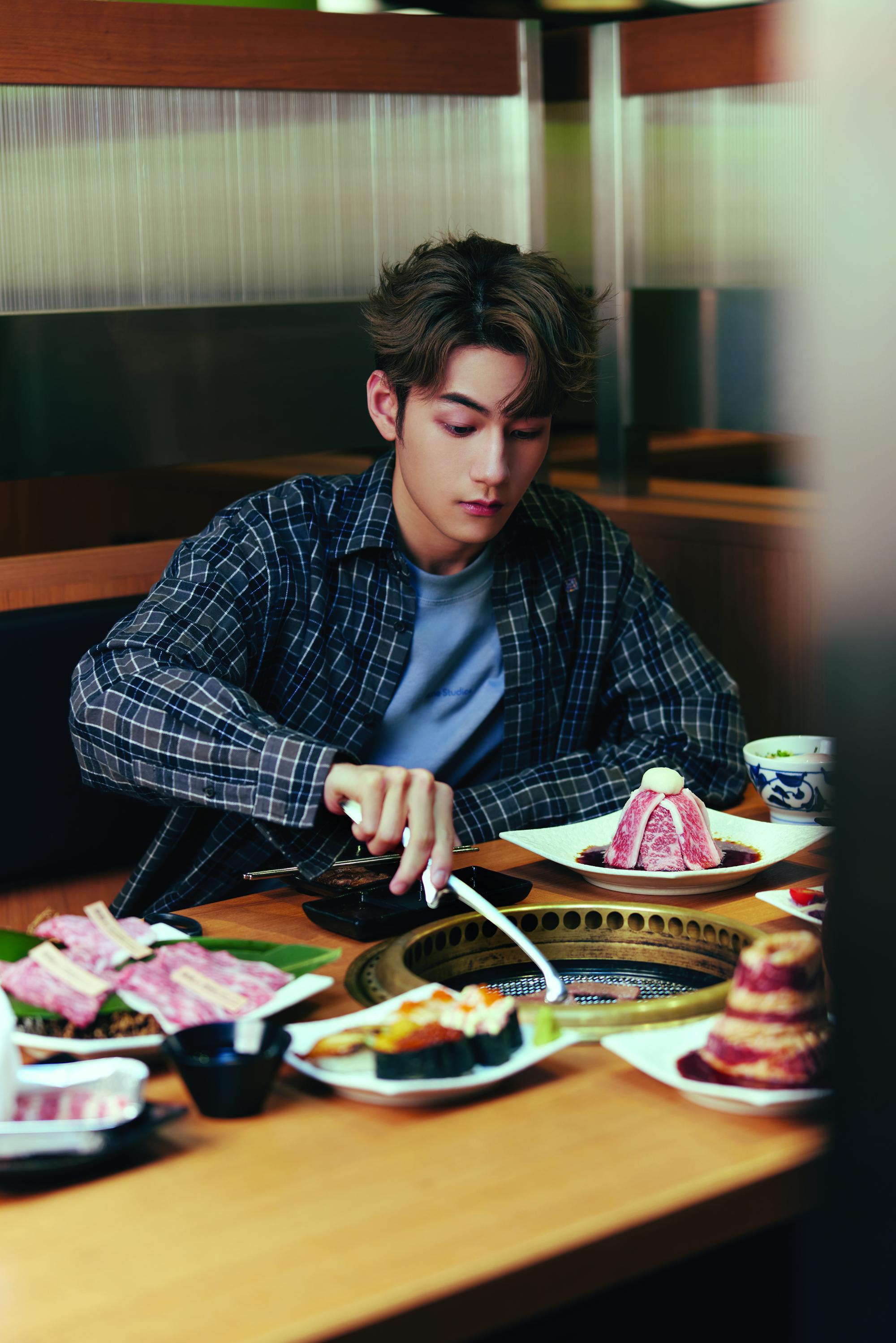 Jeffrey笑言食咗一個星期的quota。