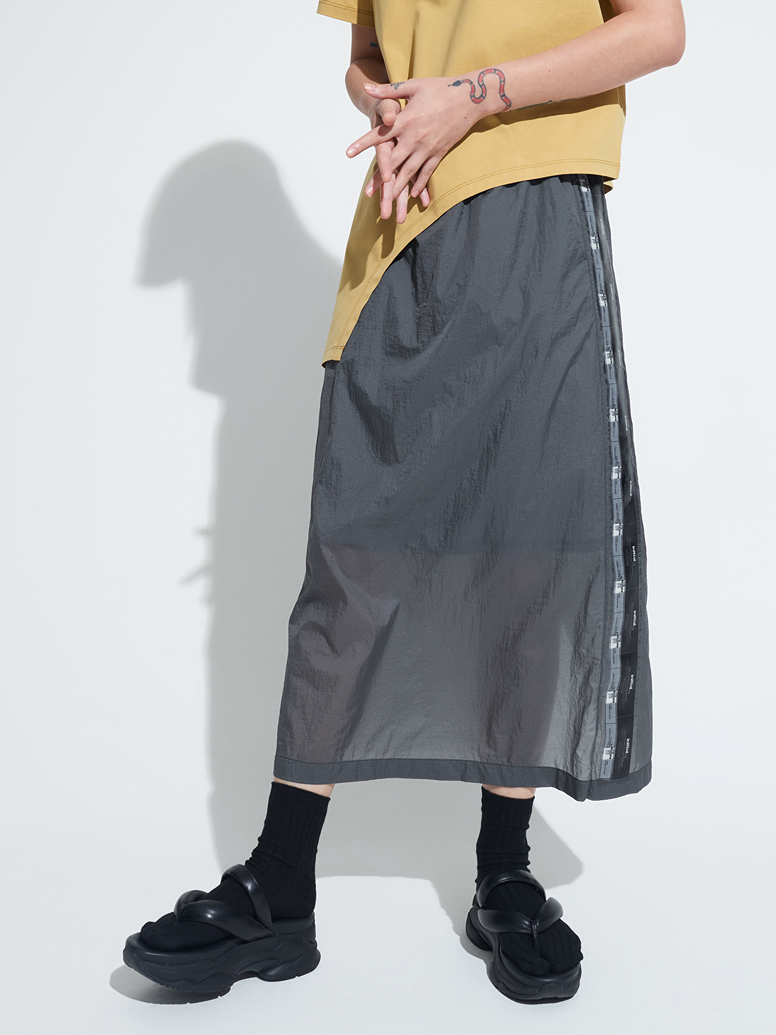 Label Nylon Skirt $534 原價$1,780