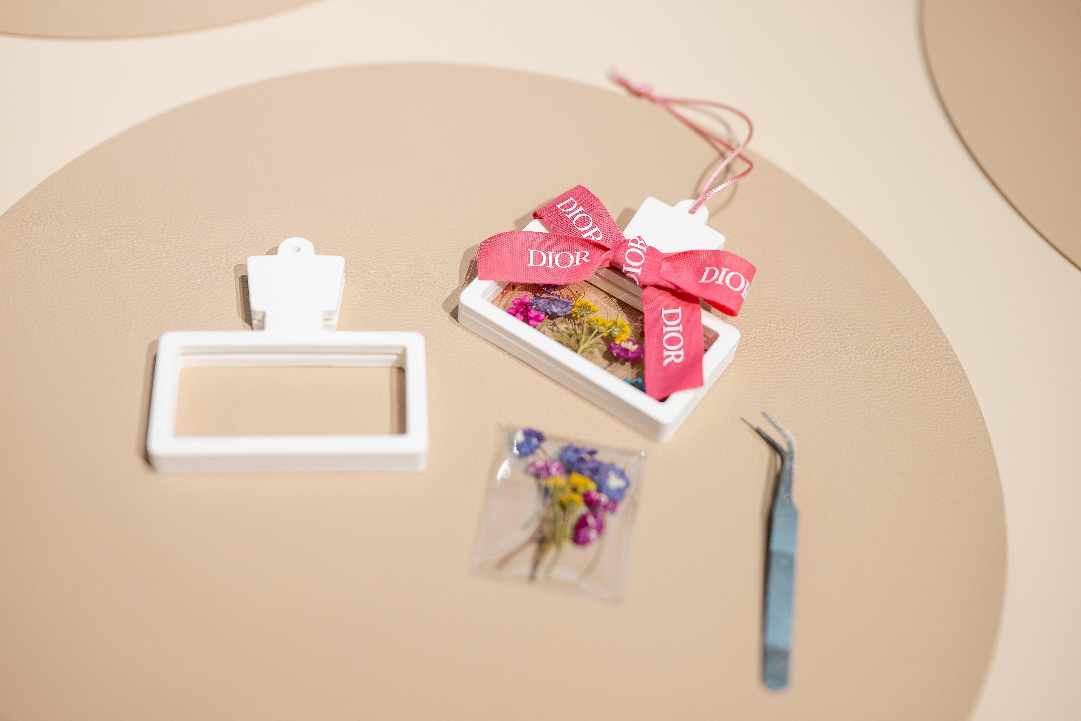 Miss Dior千花香薰掛飾工作坊