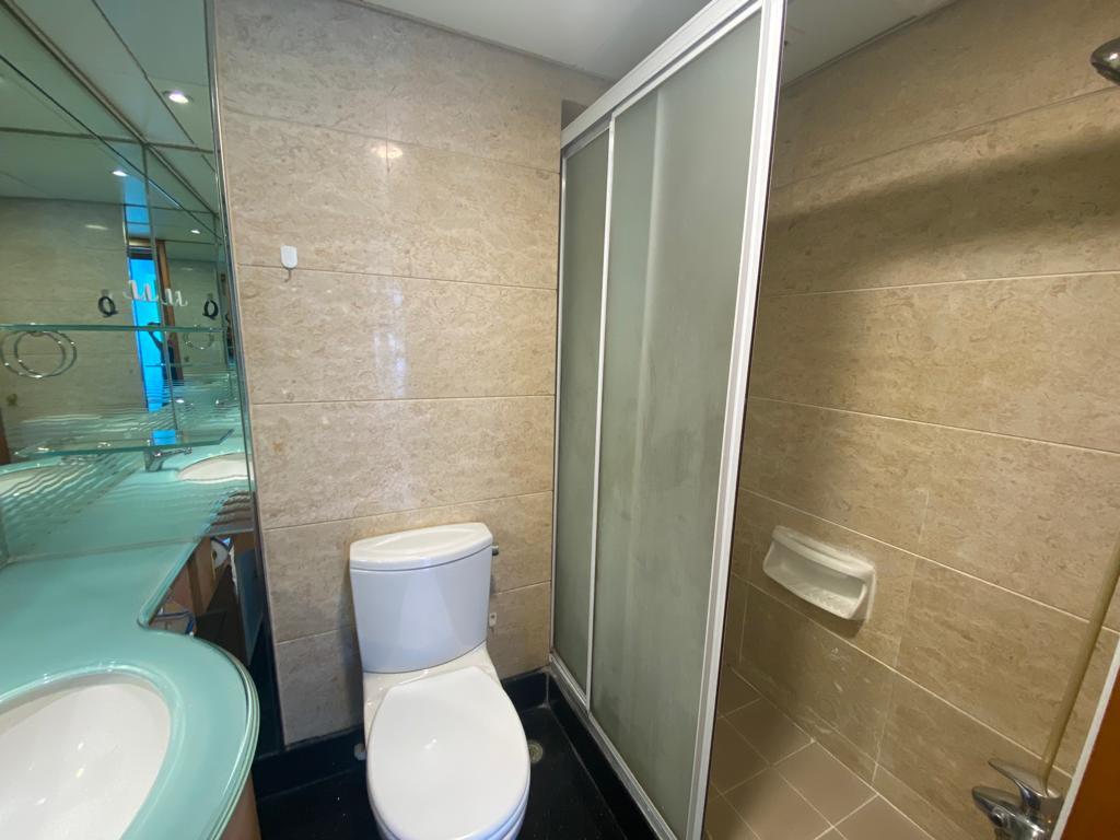 浴室裝修頗新淨企理。(代理提供相片)