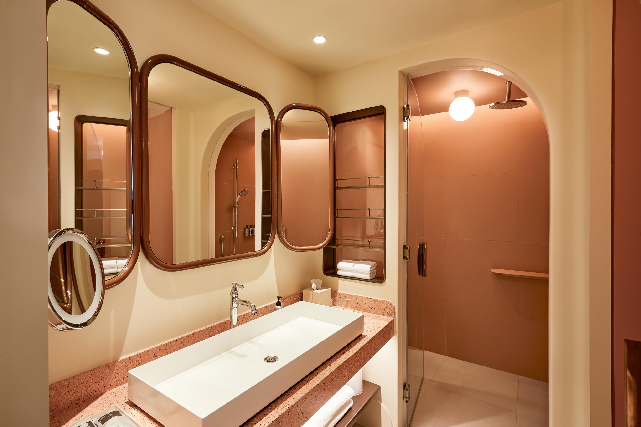 The Standard, Mahanakhon Bangkok