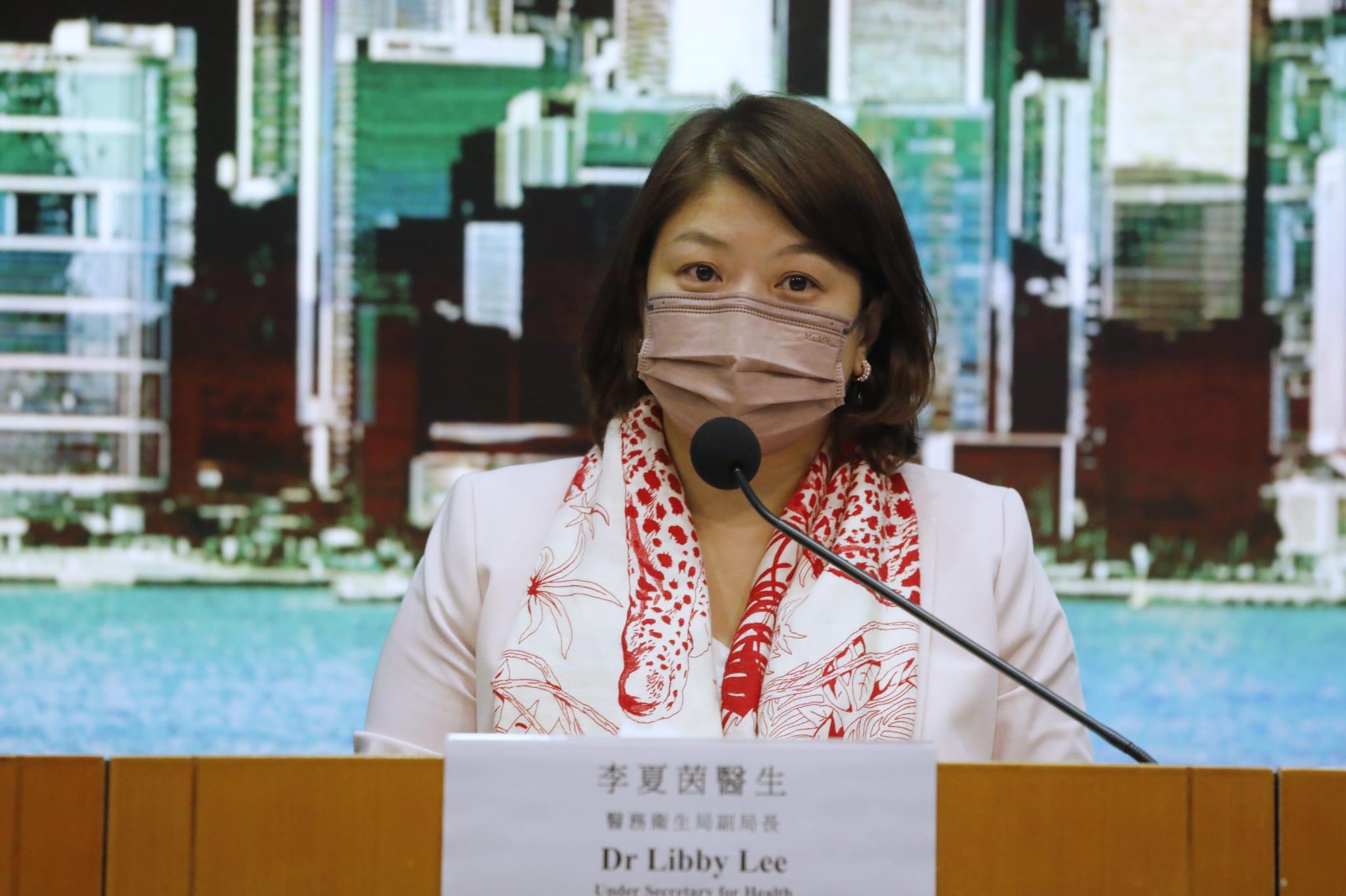 疫情|政府考慮調整防疫政策 包括放寬公眾聚集人數為12人、主題樂園容許戶外飲食 (林俊源攝)