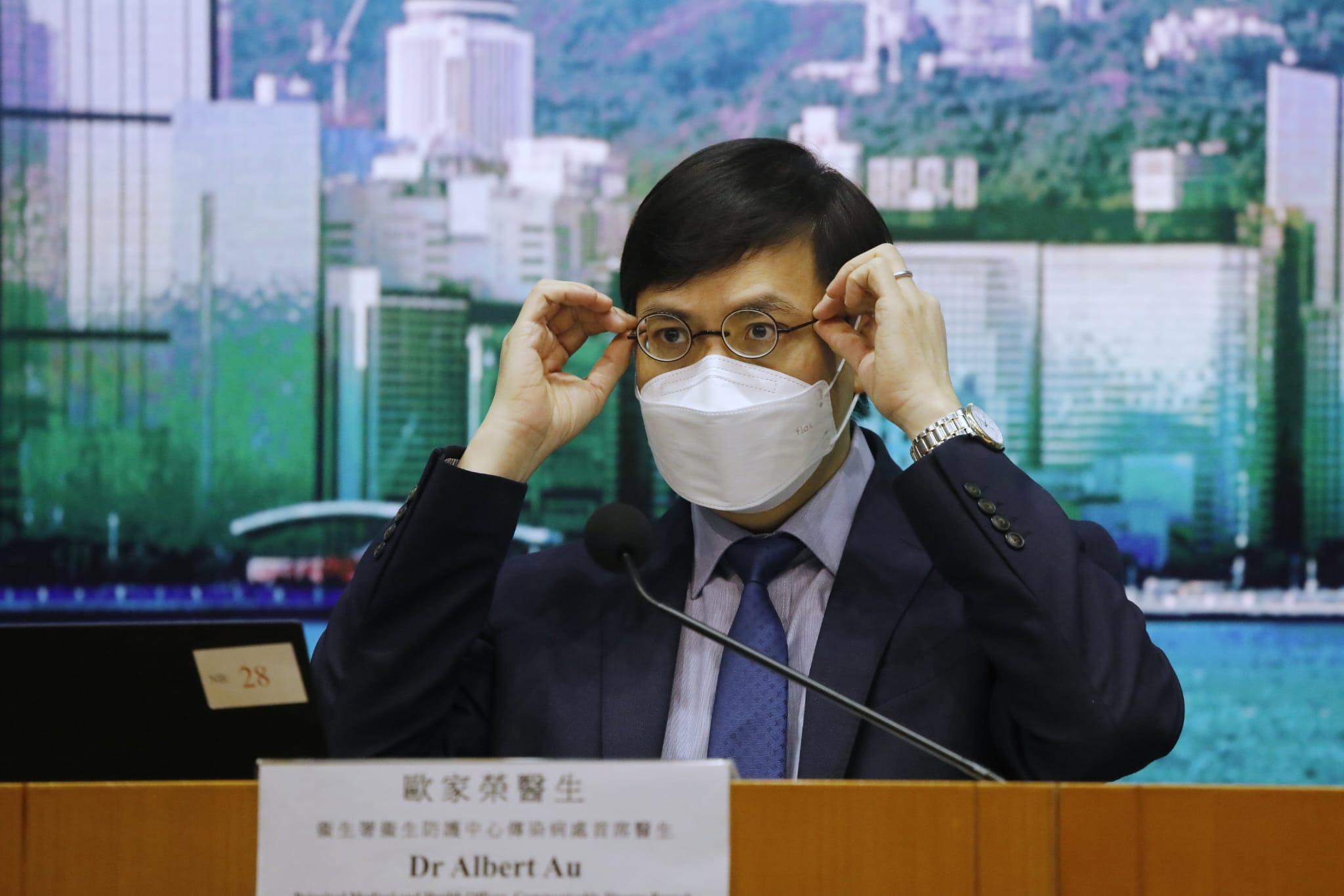 疫情|政府考慮調整防疫政策 包括放寬公眾聚集人數為12人、主題樂園容許戶外飲食 (林俊源攝)