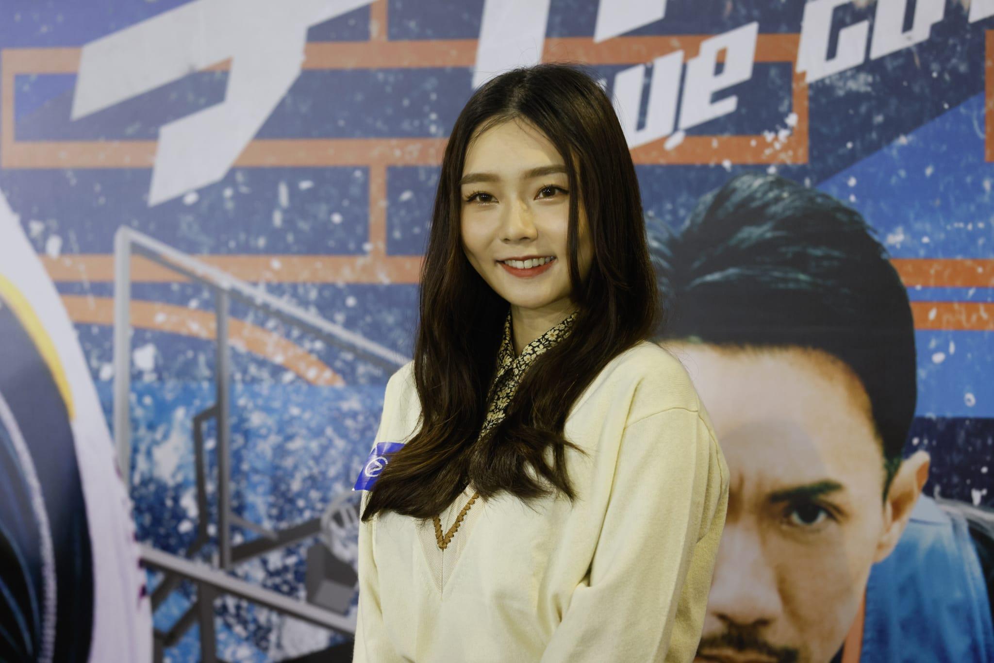 葛綽瑤Yoyo在劇中與姜濤有擁抱戲。(蘇文傑攝)