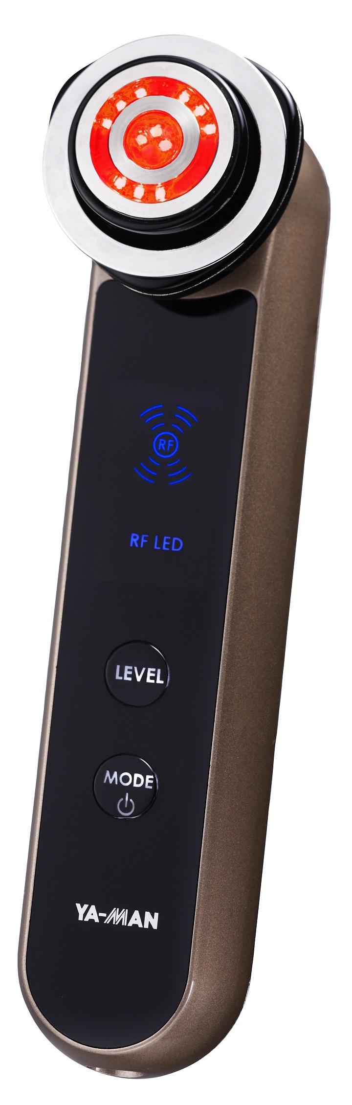 YA-MAN RF射頻再生美顔儀 (HRF-10T-HK) $2,080 (原價$3,180) 結合RF射頻、離子及EMS三種技術,配合LED紅光喚醒肌膚再生能力,重塑膠原纖維,亦有助收緊鬆弛肌膚及減淡皺紋。獨特的圓形探頭,能快速溫暖大範圍肌膚,加上RF射頻EMS UP電流感應達至瘦面效果。 (10月26日至12月4日限定)