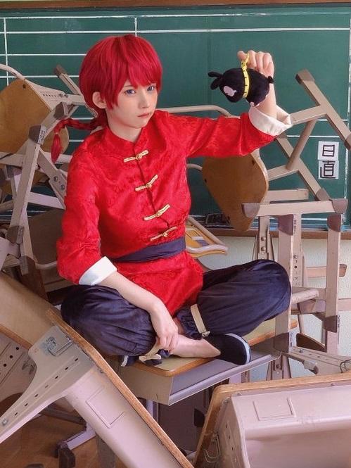 Enako在寫真集中一口氣扮成高橋留美子漫畫世界內的10位人物。