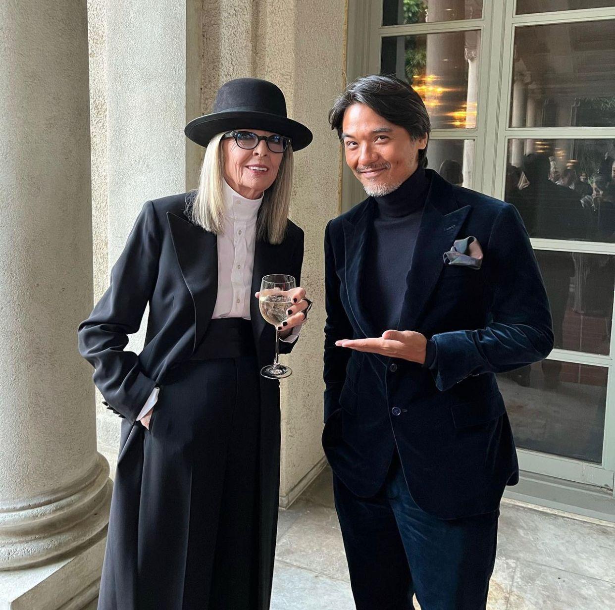 馮德倫跟戴安姬頓見面,亦有爭取合照機會。