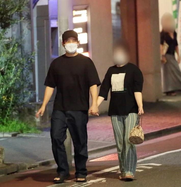 36歲藝人三浦貴大,是山口百惠與三浦友和的細仔。