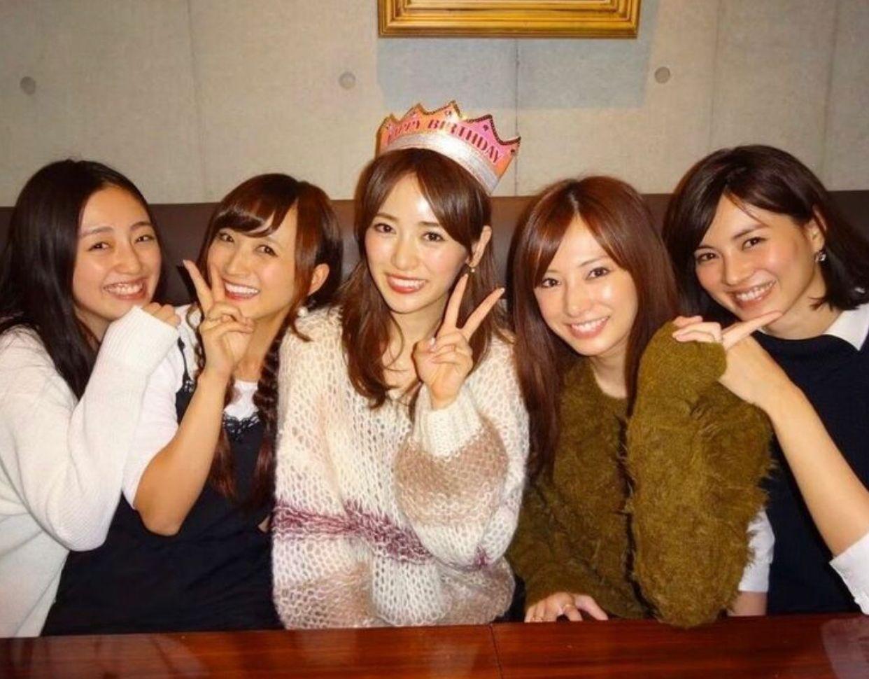 澤井美優、北川景子、泉里香等五位美少女戰士,每年仍會定期相約見面慶祝生日。