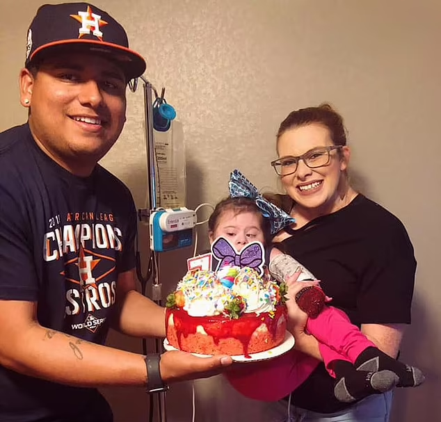 Dean(右)曾為7歲女兒慶生。(互聯網)