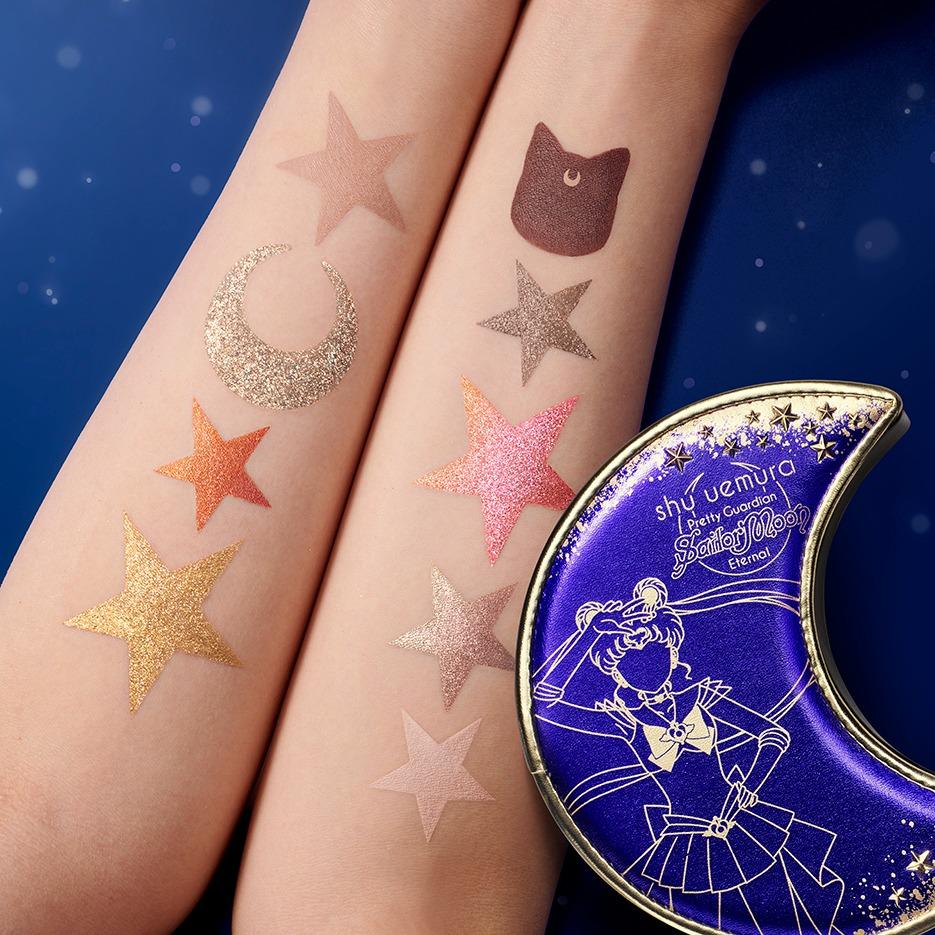 月光之境眼影組合共有9款天空色調。