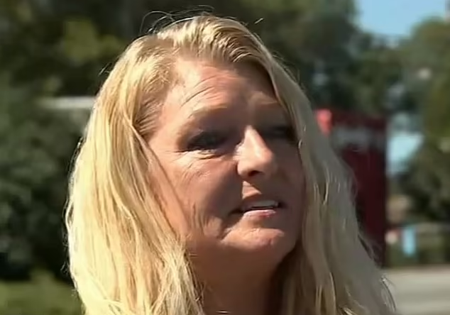 姊姊批評店方這樣解僱Peek,會令他深受傷害。(互聯網)